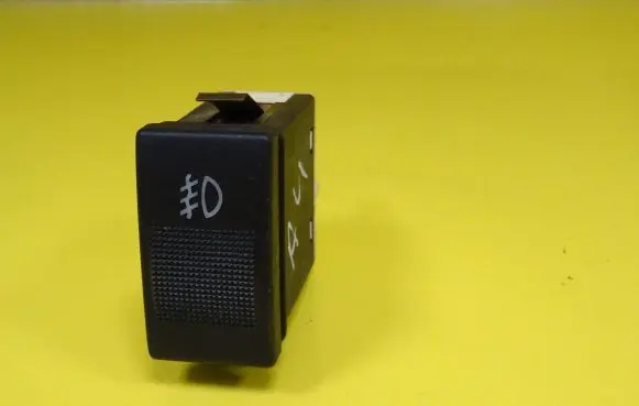 Fog light switch