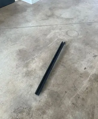 Opel Vivaro Sliding door middle rail 
