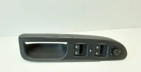 Volkswagen PASSAT B6 Electric window control switch 3C2867172 3C2867172B