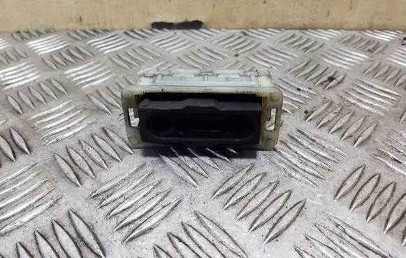 Citroen C4 Grand Picasso Radiator mount bracket 9800613580