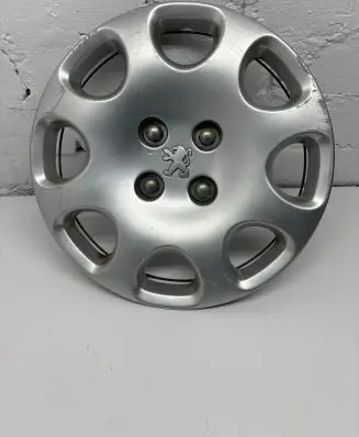 Peugeot 307 R15 wheel hub/cap/trim 9637540880