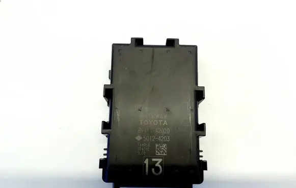 Toyota RAV 4 (XA40) Gateway control module 8911142020