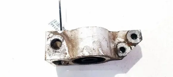Volkswagen PASSAT B6 Front wishbone bush 