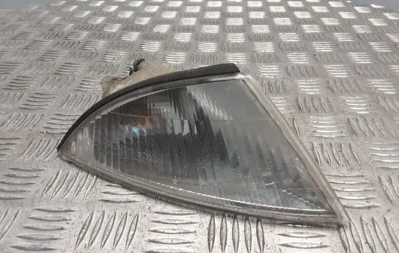 Mitsubishi Carisma Front indicator light MB952158