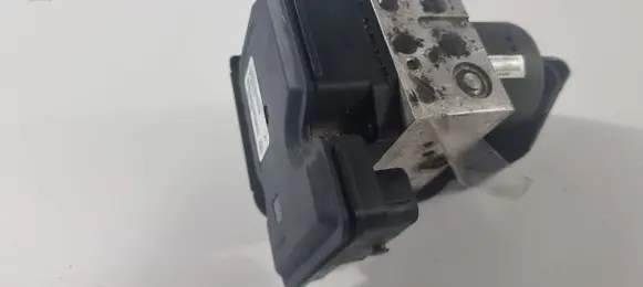Jeep Grand Cherokee ABS Pump 68306177AD 229222150 4AH121715980