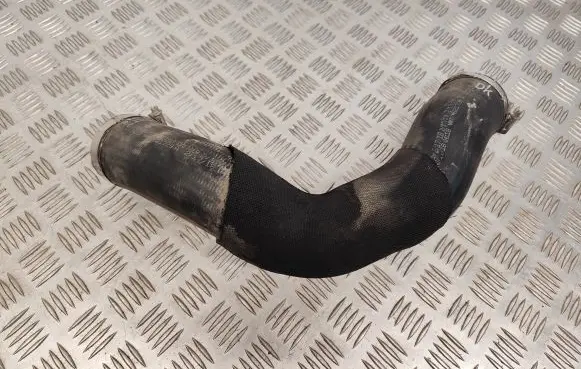 Audi Q7 4M Intercooler hose/pipe 4M0145737M