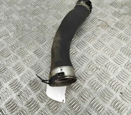 BMW X3 F25 Intercooler hose/pipe 8583389