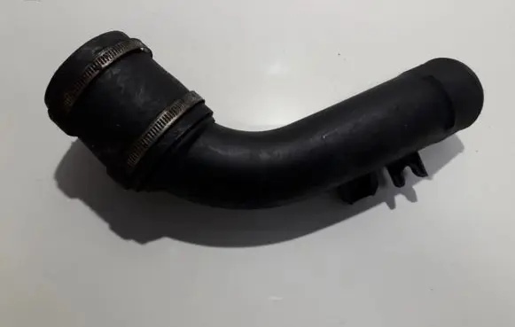 Intercooler hose/pipe