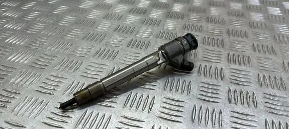 Jeep Grand Cherokee Fuel injector 8445161267 135062015F