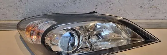 KIA Ceed Headlight/headlamp 921021H