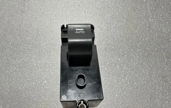 Hyundai i40 Electric window control switch 935803Z050 39R5251000 2011812