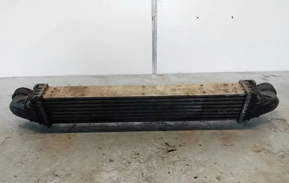 Mercedes-Benz E W211 Intercooler radiator A2115001102