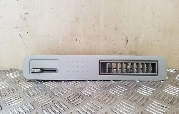 Toyota Avensis Verso Air vent grill in roof 