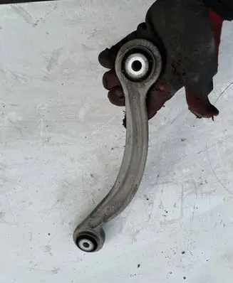 Mercedes-Benz C W204 Rear control arm 20409FI3