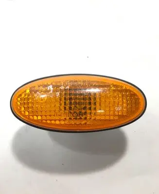 Nissan Navara D22 Front fender indicator light 6R010294