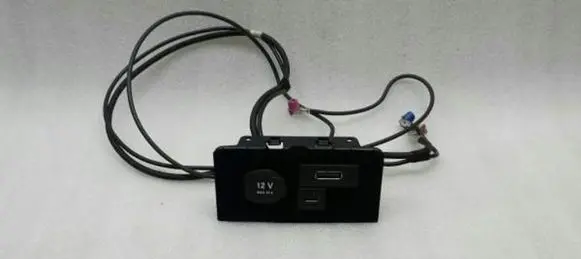 Mercedes-Benz CLS C218 X218 USB socket connector A2188203115