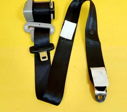Nissan Almera Rear seatbelt 0424093