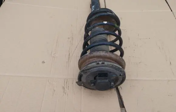 Peugeot 607 Front shock absorber with coil spring
