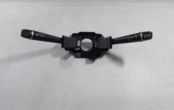 Volvo XC90 Wiper control stalk 31268564 31268561 48335