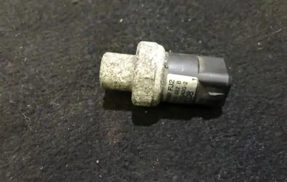 Audi A4 S4 B5 8D Air conditioning (A/C) pressure sensor 8D0959482B TDP-302QADG-2