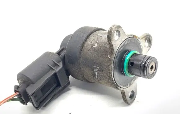 BMW 3 E90 E91 Fuel pressure regulator 0928400560