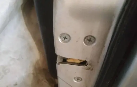 Honda HR-V Front door lock