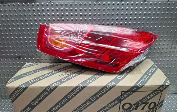 Fiat Grande Punto Rear/tail lights S26338171 51807413 517015890
