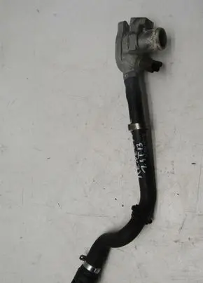 Engine coolant pipe/hose