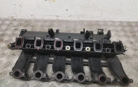 BMW 5 E39 Intake manifold 7790701