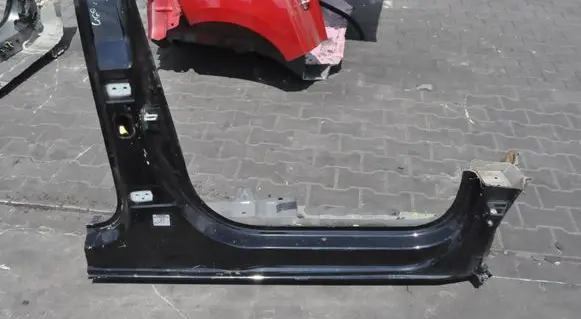 Opel Mokka B Side car body part 