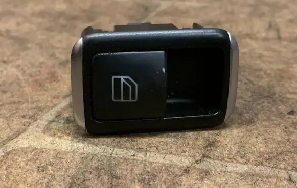 Mercedes-Benz GL X166 Electric window control switch A2049058102