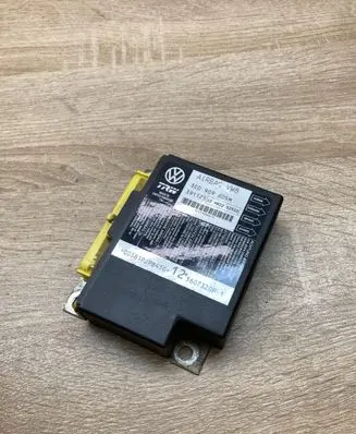 Volkswagen PASSAT B6 Airbag control unit/module 3C0909605M