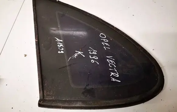 Opel Astra F Rear side window as2