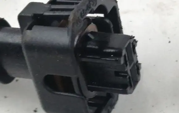 Ford Focus Fuel injector wires 