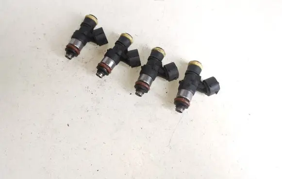 Volkswagen PASSAT B6 Fuel injectors set 0280158831 03C906039A