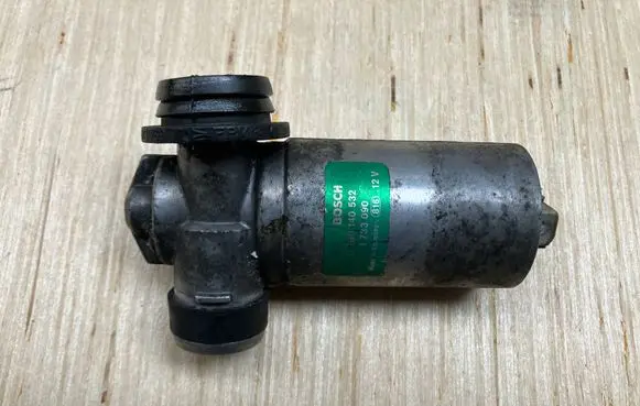 BMW 7 E32 Idle control valve (regulator) 0280140532 1733090