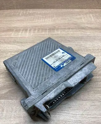 Renault Megane I Engine control unit/module ECU 7700867275 7700102792