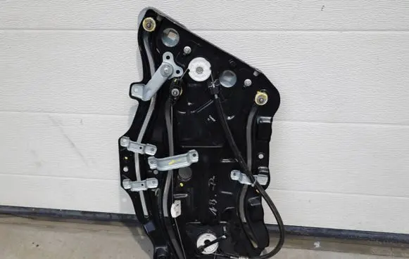 Volkswagen New Beetle Rear door window regulator with motor 117023F 1Y0959812
