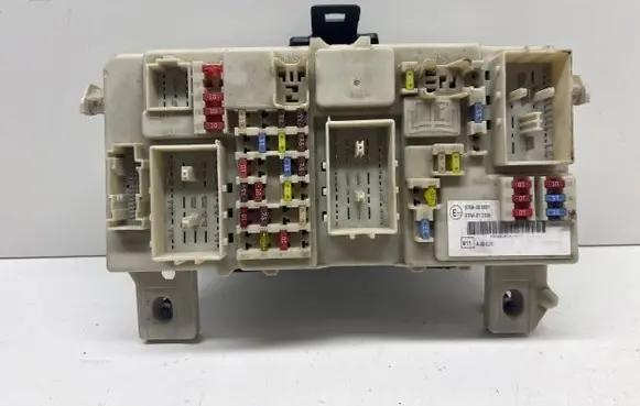 Ford Focus Fuse module 7M5T14A073BD