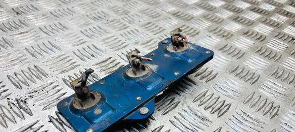 Audi A8 S8 D2 4D Fan control module 893959493C