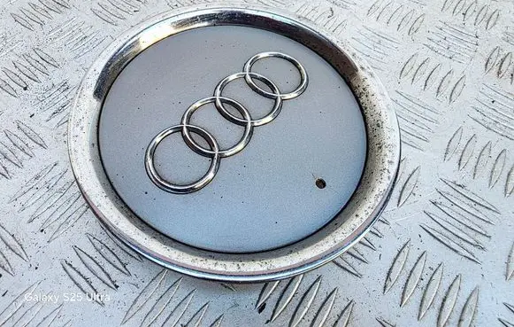 Audi A4 S4 B6 8E 8H Original wheel cap 8L0601165D