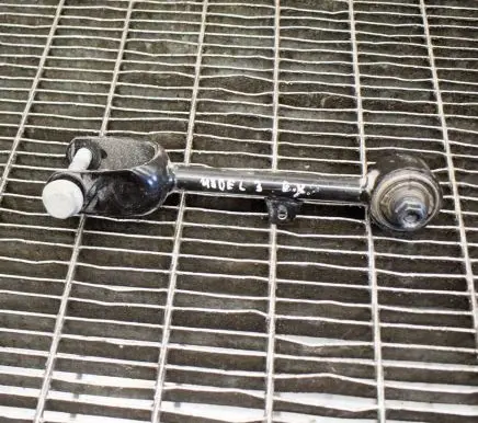 Tesla Model 3 Rear upper control arm/wishbone 104442300G