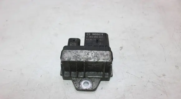 BMW X3 F25 Glow plug pre-heat relay 8514120 0281003115