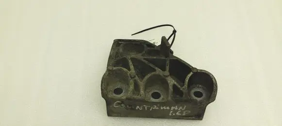 Mini Cooper Countryman R60 Engine mounting bracket 6788664 67886640