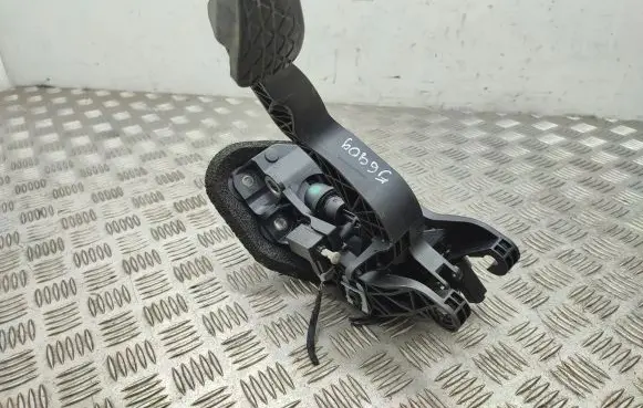Clutch pedal