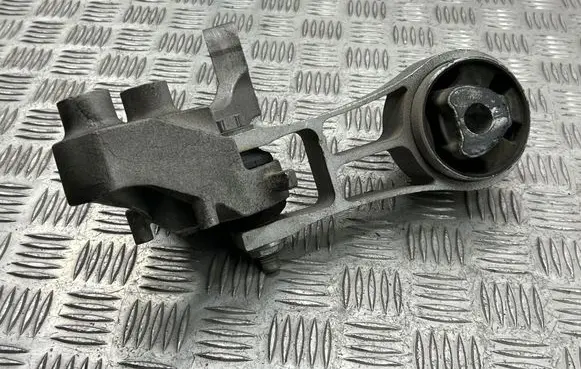 Chrysler Pacifica Gearbox mount 