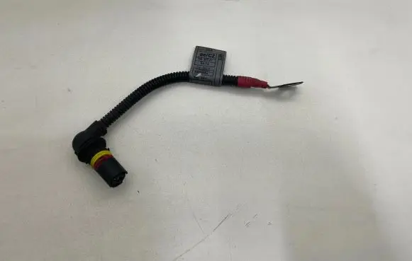 BMW 1 E81 E87 Glow plug wires 758327Z 779490701 779490801
