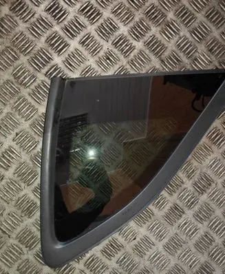 Hyundai Tucson TL Rear side window 43R000392