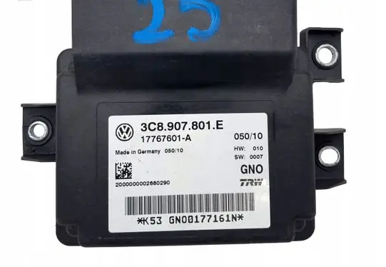 Volkswagen PASSAT CC Hand brake control module 3C8907801E