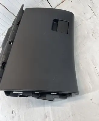 Opel Insignia A Glove box 13308554